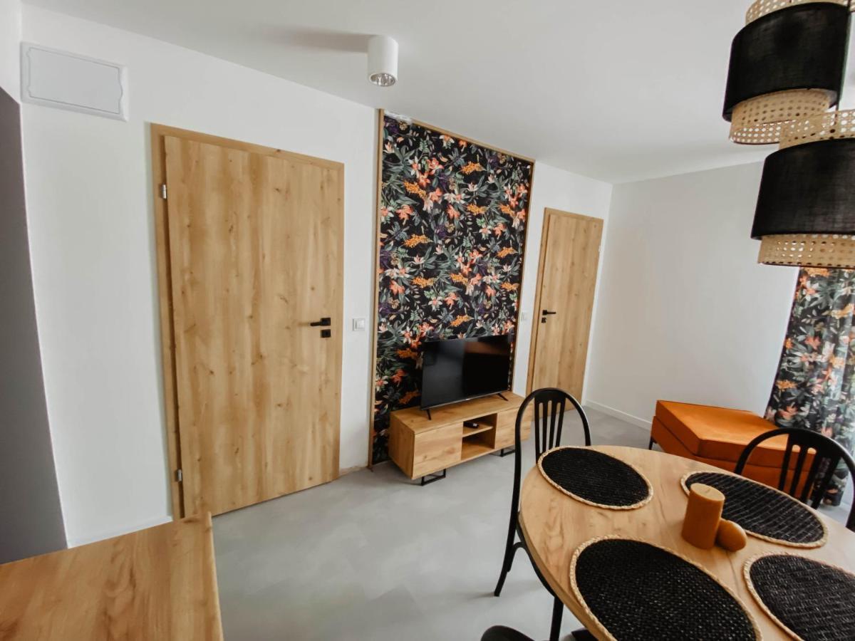 Cztery Pory Roku Apartment Wiele Exterior photo
